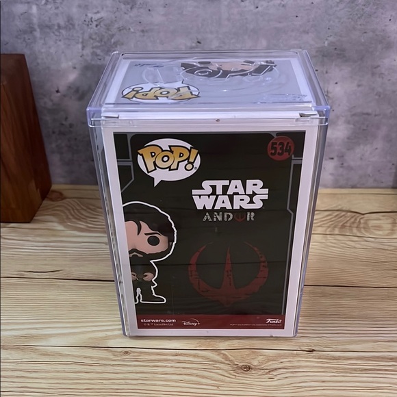 Funko Pop! Cassian Andor #534 - Picture 3 of 7